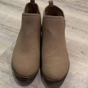 Rampage Taupe Ankle Booties